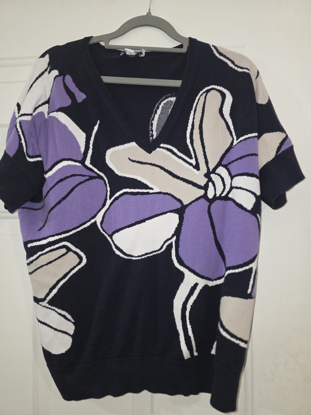Chico's Navy Blue V-Neck Sweater with Lavender Floral Pattern